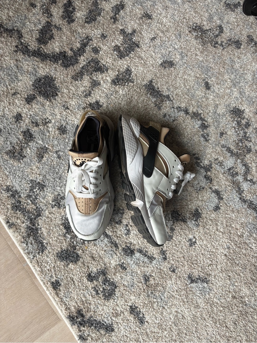 Nike women’s White, Tan & Black Air Hurache Sneakers